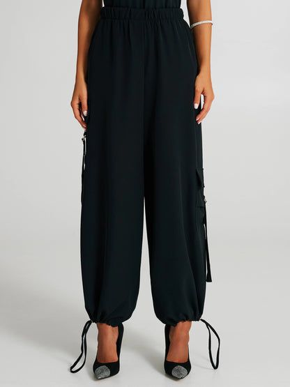 Cargo trousers with elastic waistband